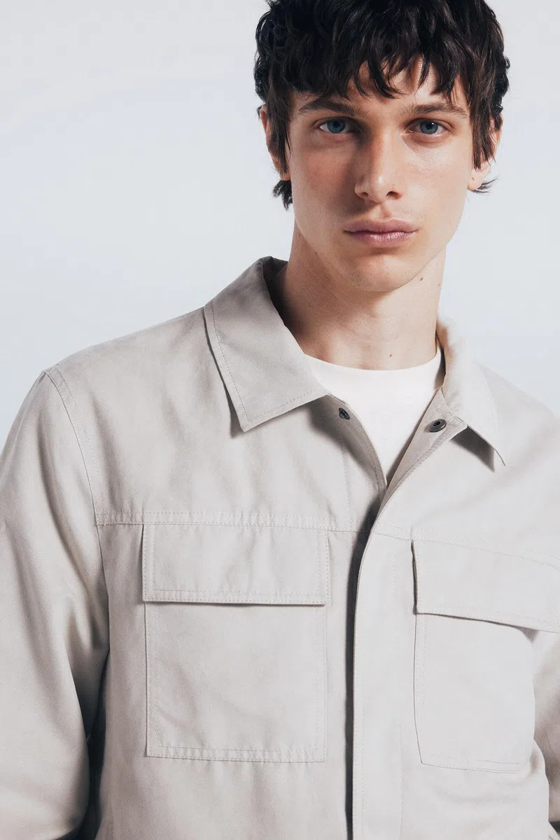 SPRINGFIELD Suede Trucker Smart With Closure, Side And Chest Patch Pockets, Adjustable Cuffs And Waistband. Chaqueta De Ante Hombre
