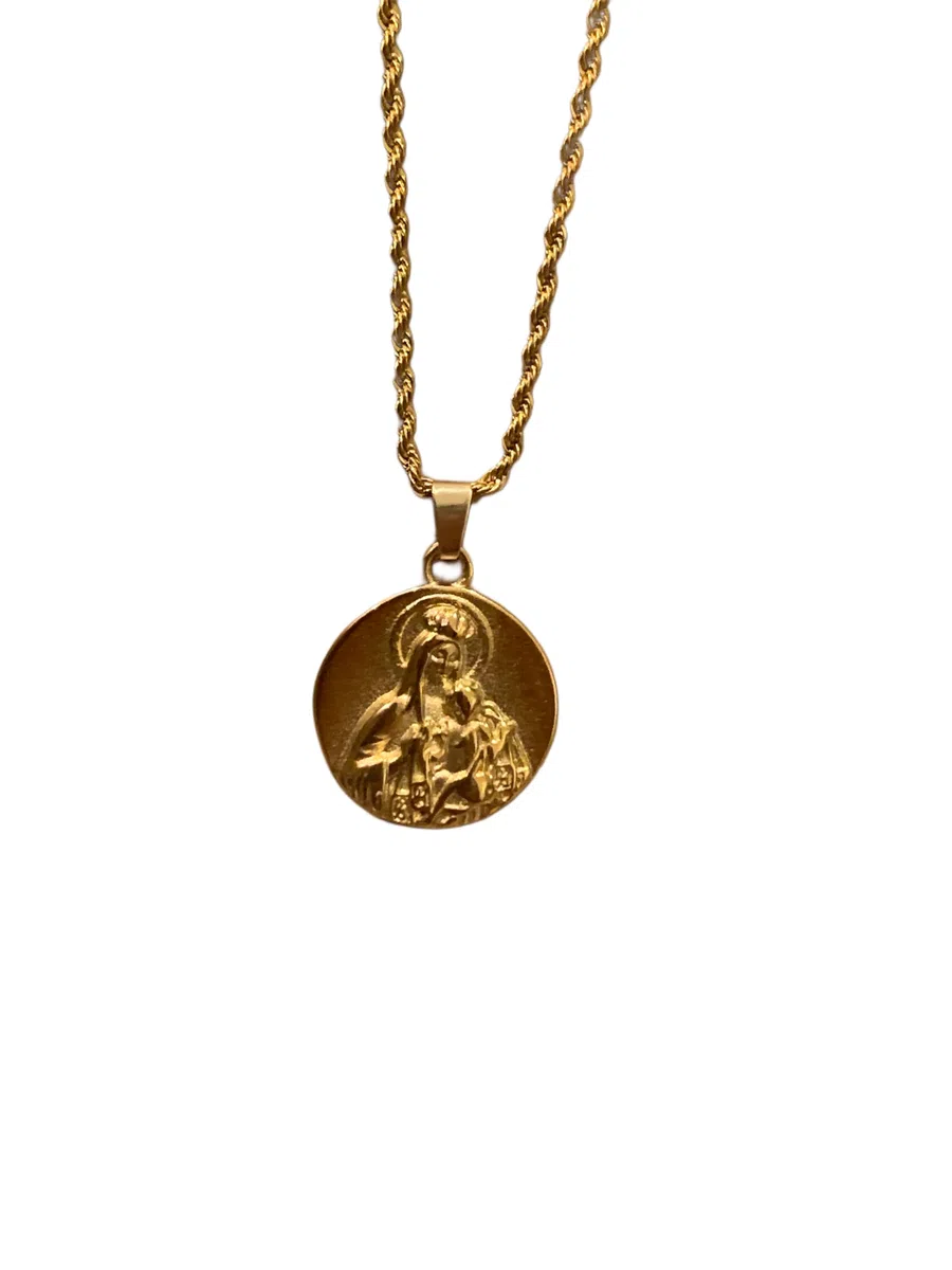 Collar trenzado Virgen del Carmen de acero inoxidable. Regalo para cualquier ocasión.