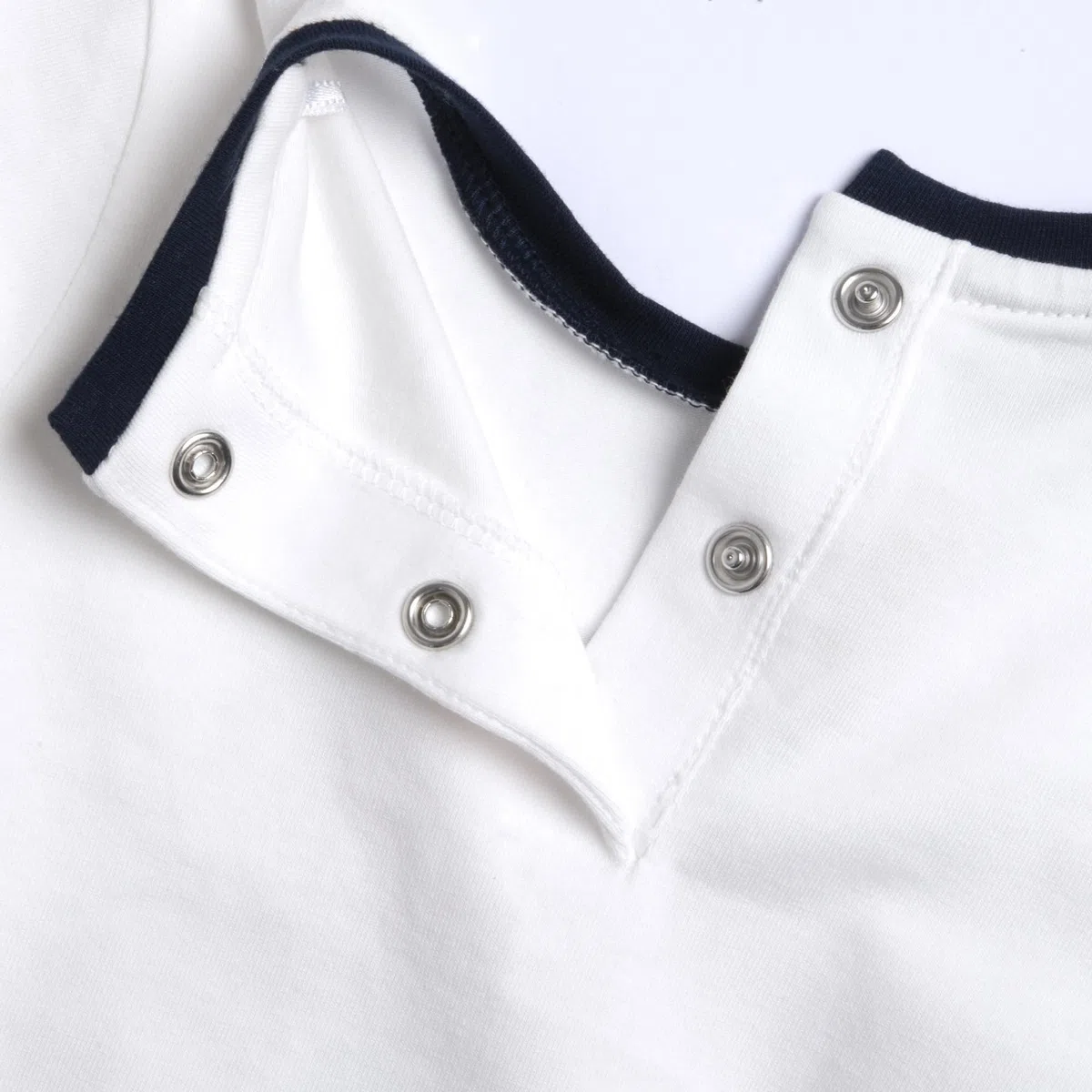 Chicco, Camiseta Manga Larga Bebé Niña, Cómoda y a la Moda, En Suave Algodón, Lavable en Lavadora, Ropa Bebé 0-24 Meses, Diseñado en Italia
