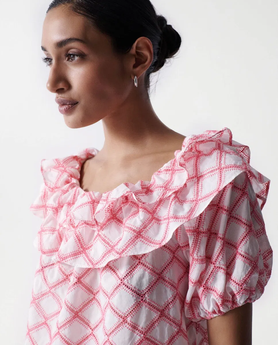 Salsa Blusa con Bordado