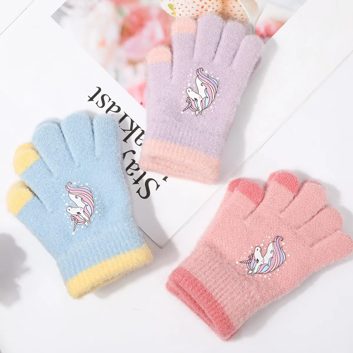 QKURT 3 pares para niños guantes de punto caliente, guantes de arena de cristal colorido guantes de dedos completos para niños con un nuevo patrón de unicornio para niñas de 1 a 5 años