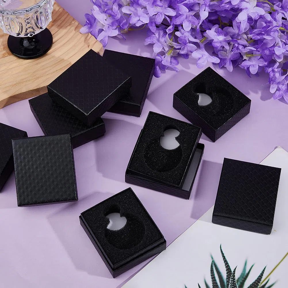 DICOSMETIC 12 cajas de regalo negras para relojes de bolsillo con textura de rombos, caja de embalaje de reloj de bolsillo individual con forro de esponja para hombres y mujeres, se adapta a relojes