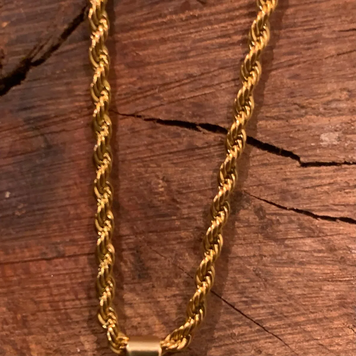 Collar trenzado Virgen del Carmen de acero inoxidable. Regalo para cualquier ocasión.