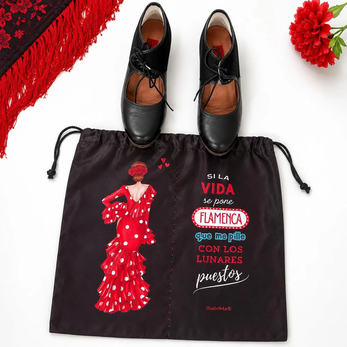 Bolsa para Zapatos Flamenca Macarena illustrArte – 40 x 40 cm – con Cordón de Cierre y Doble Compartimento – Separador para Cada Zapato – Bolsa de Viaje para Calzado