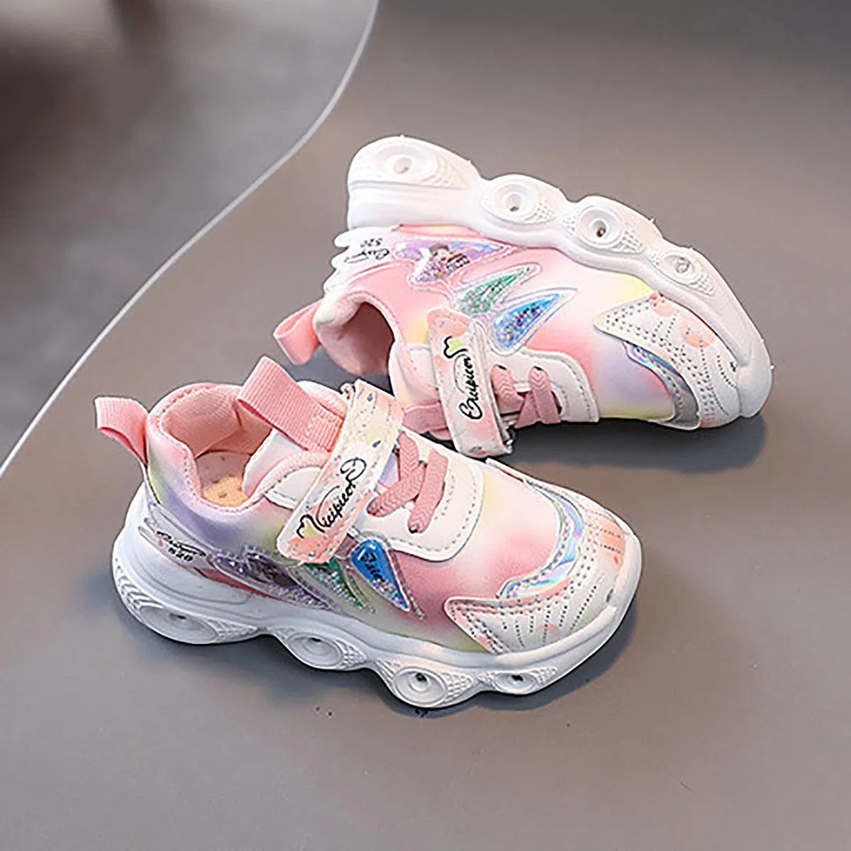 Zapatillas Deportivas Niña Zapatillas Luces Running Bambas, con Luces Led Brillantes, para Niña con Suela Goma Antideslizante